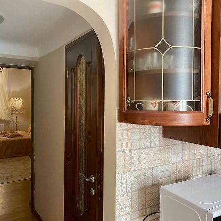 Cozy Apartment Лвив Екстериор снимка