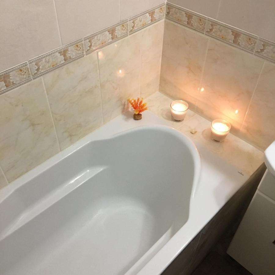 Cozy Apartment Лвив Екстериор снимка